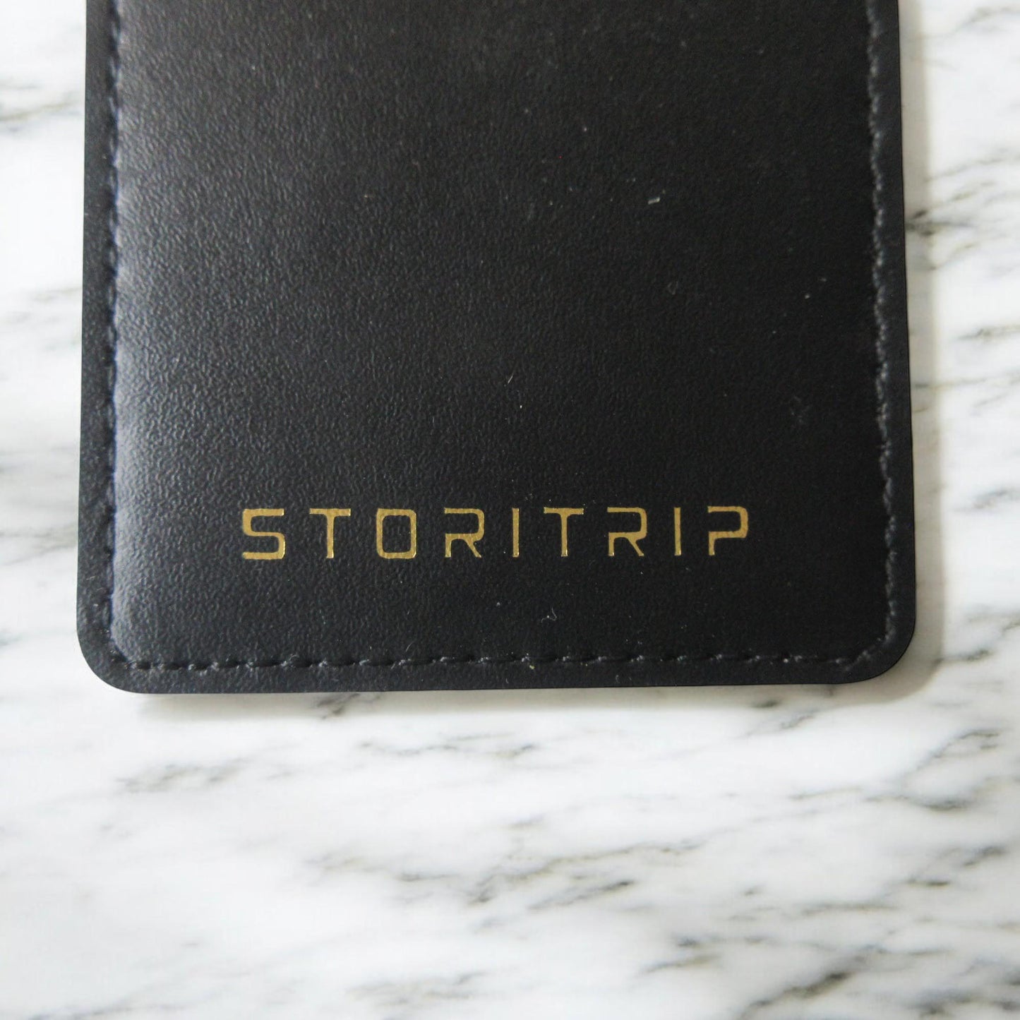 Premium vegan leather luggage tags